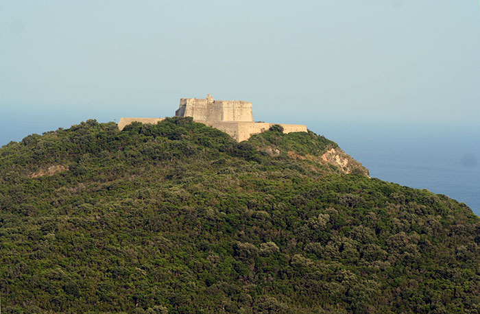 Veduta del Forte Stella a Porto Ercole