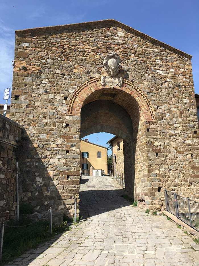 Montalcino, Porta Cerbara (Cervara)