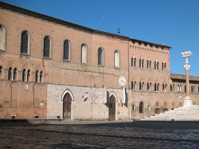 Siena, Ospedalei Santa Maria della Scala